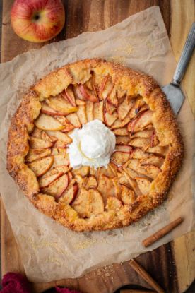 Picture of Warm Apple Tart with Fresh Whipped Cream  10/8/26